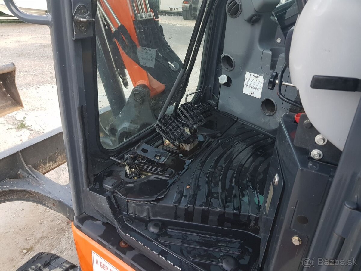 Minibager Hitachi ZX 38U-5A - 4