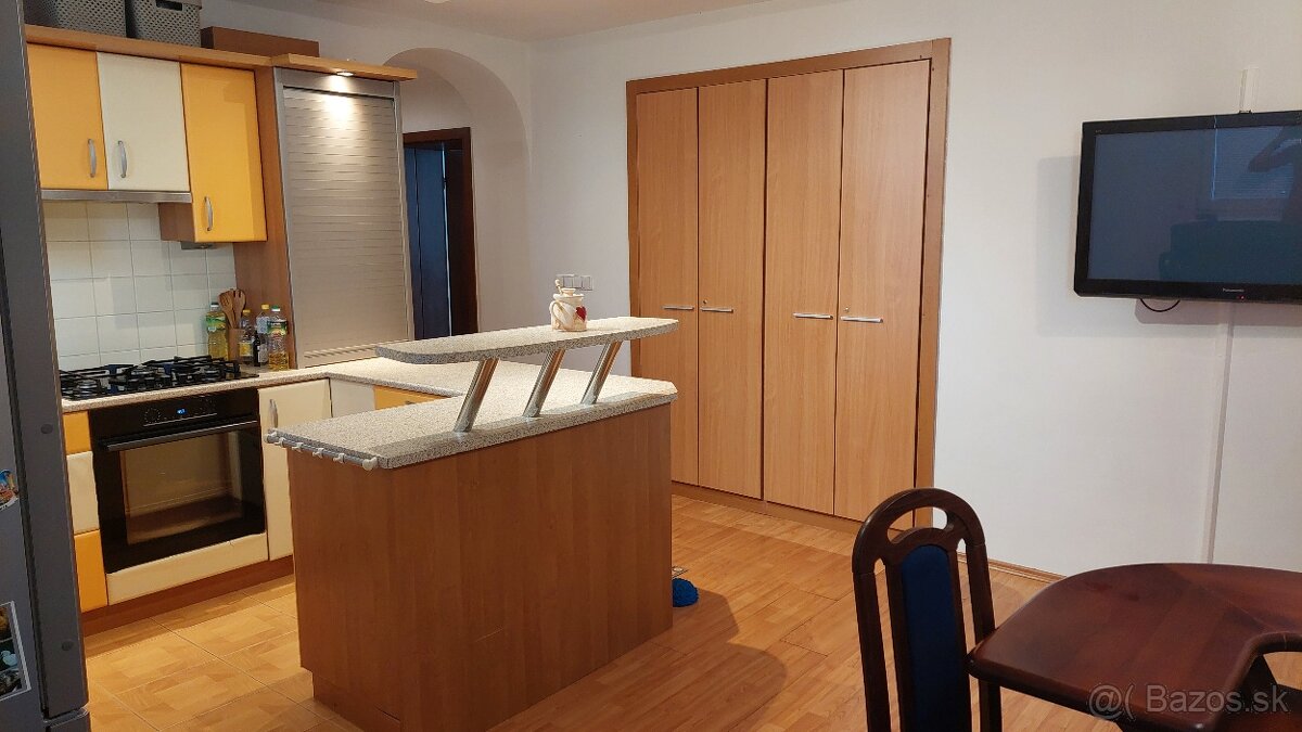 Predám 3i byt Ľ. Štúra 46 - 4