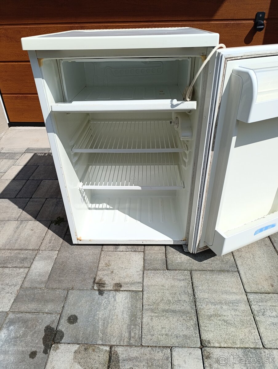 Chladnička Zanussi 138 l - 4