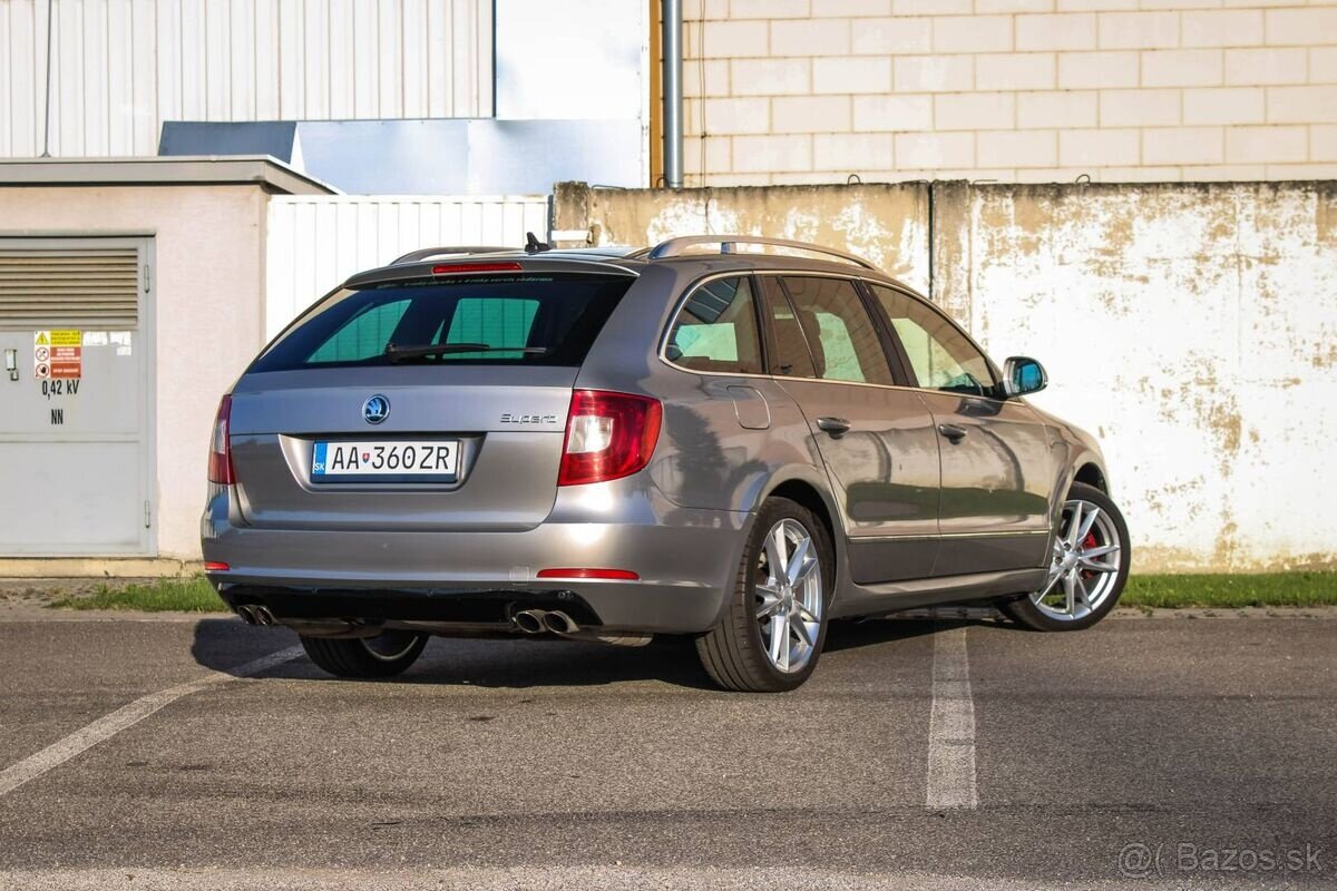 Škoda Superb Combi 2.0 TSI Comfort DSG - 4