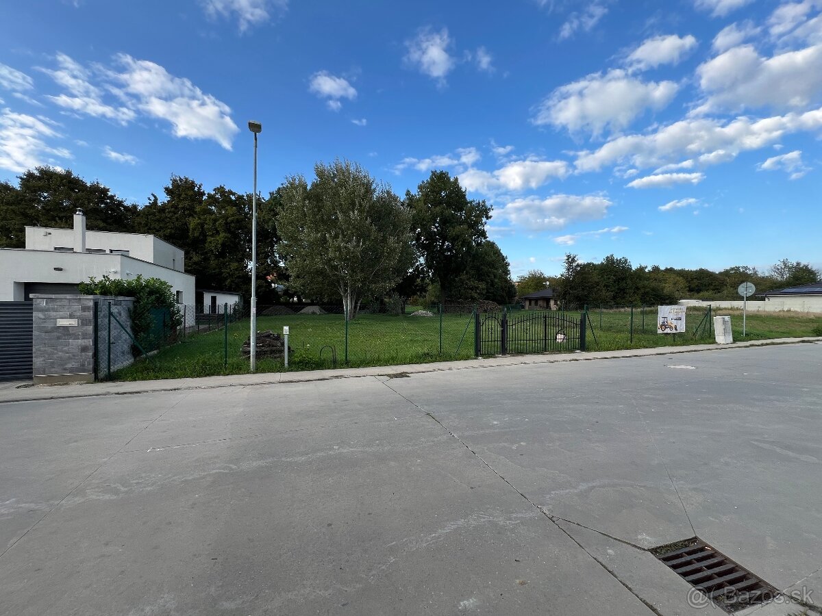 Pozemok 1120 m2 - 4