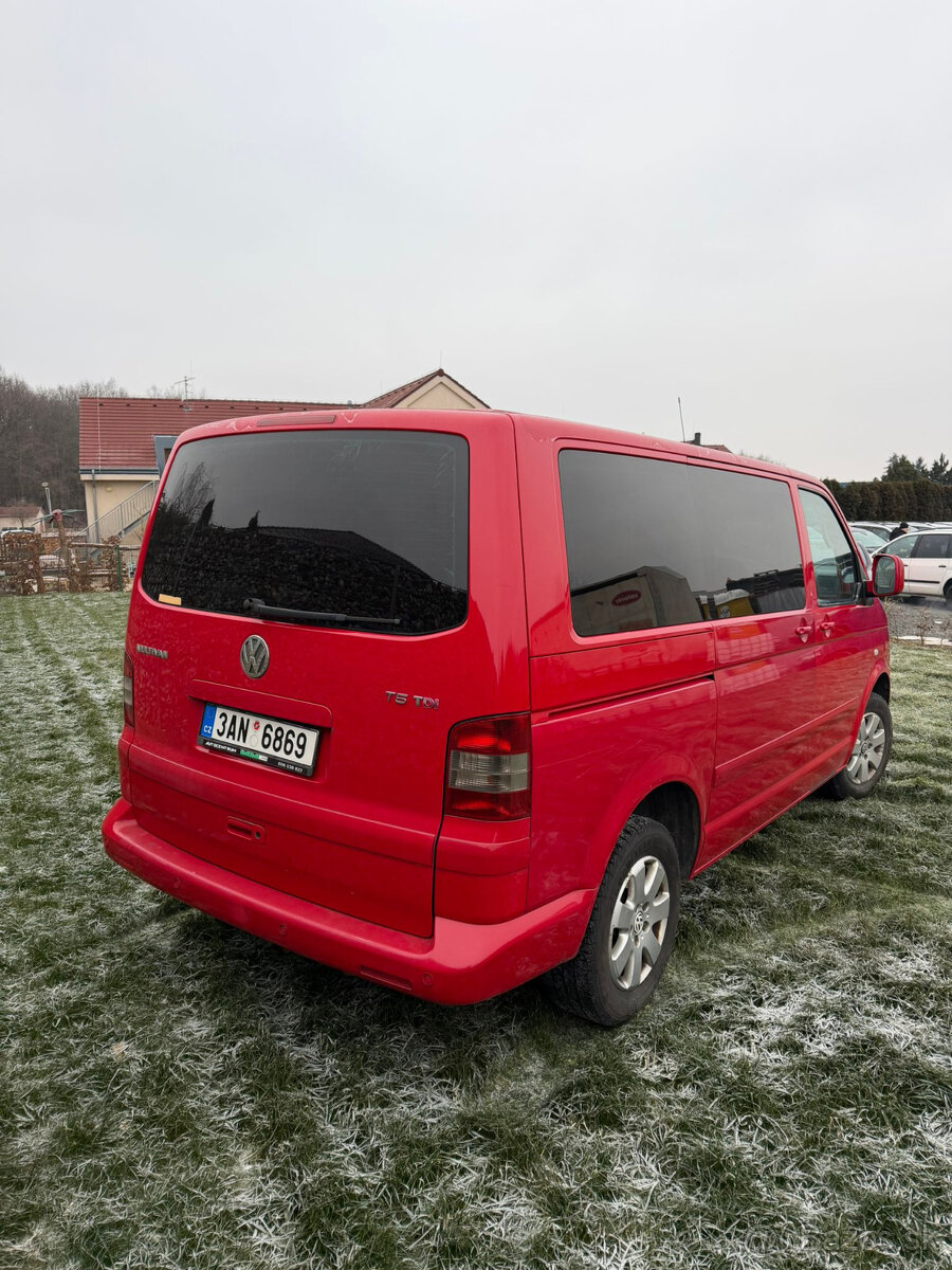 Volkswagen Multivan 2.5 TDI | 7 míst | Webasto | Bez koroze - 4