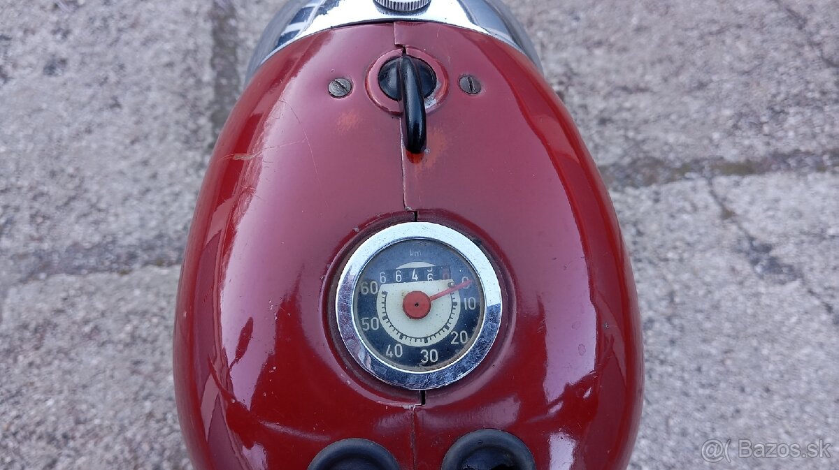 Jawa 50/555 Pionier - 4