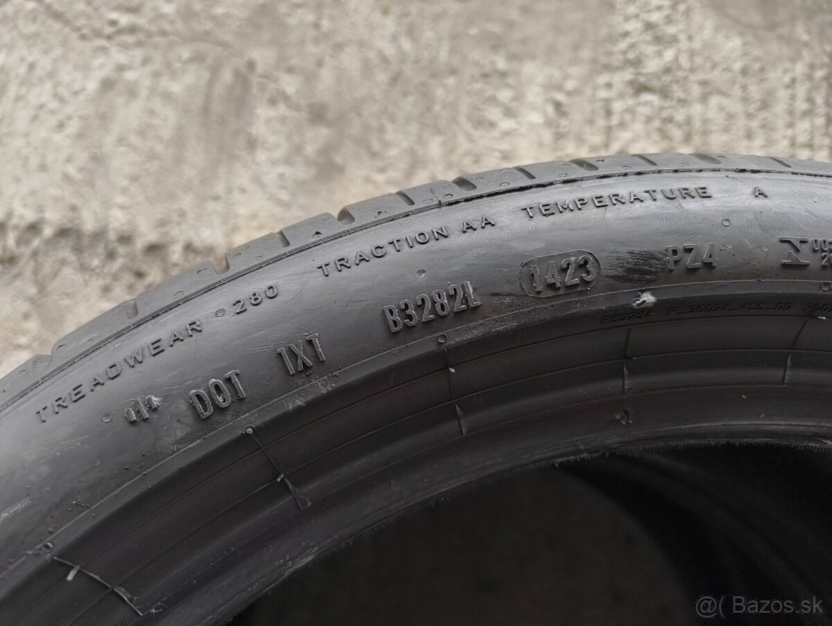 Pirelli P ZERO 275/35 R19 100Y - 4