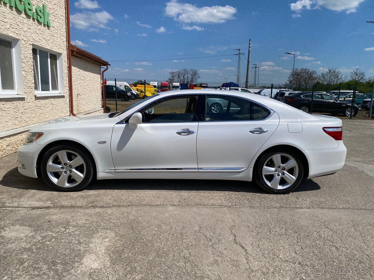 LEXUS LS460 4,6l benzin 2009 VIN 917 - 4