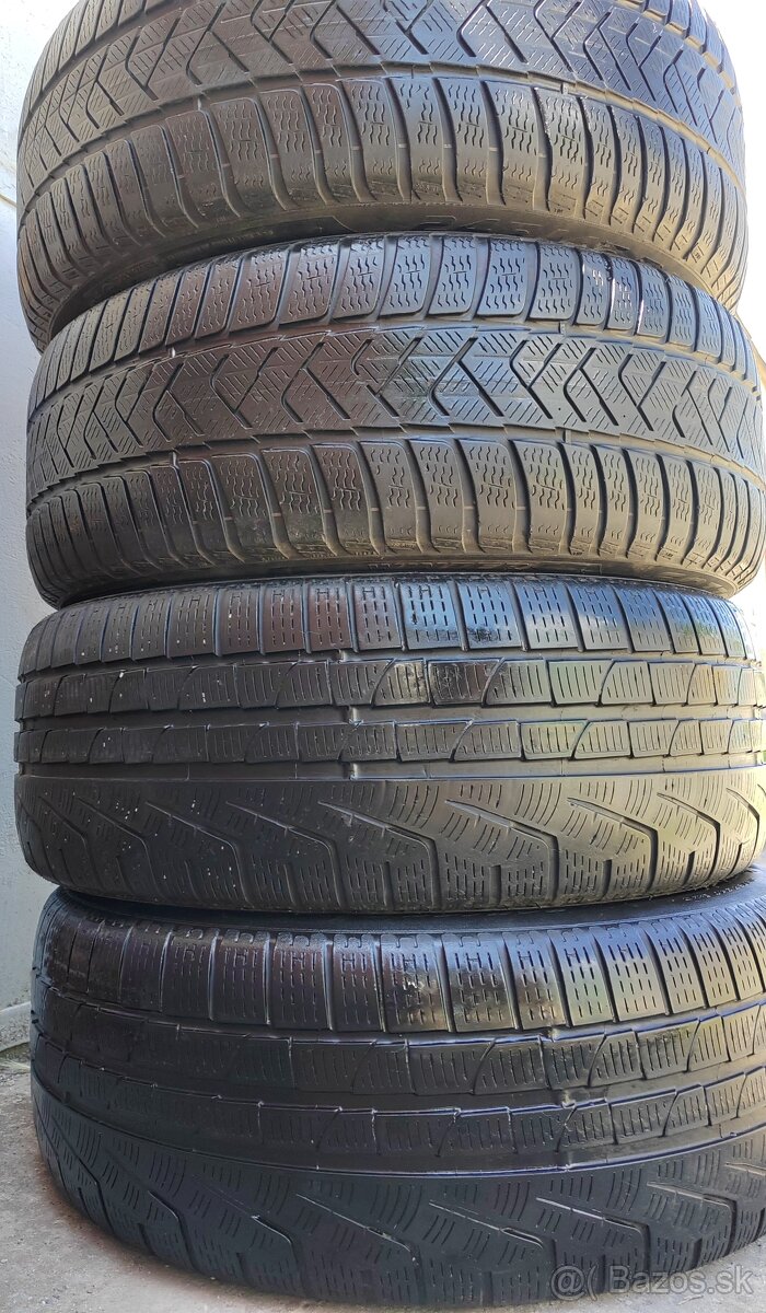 Pirelli 245/45 R18 - 4