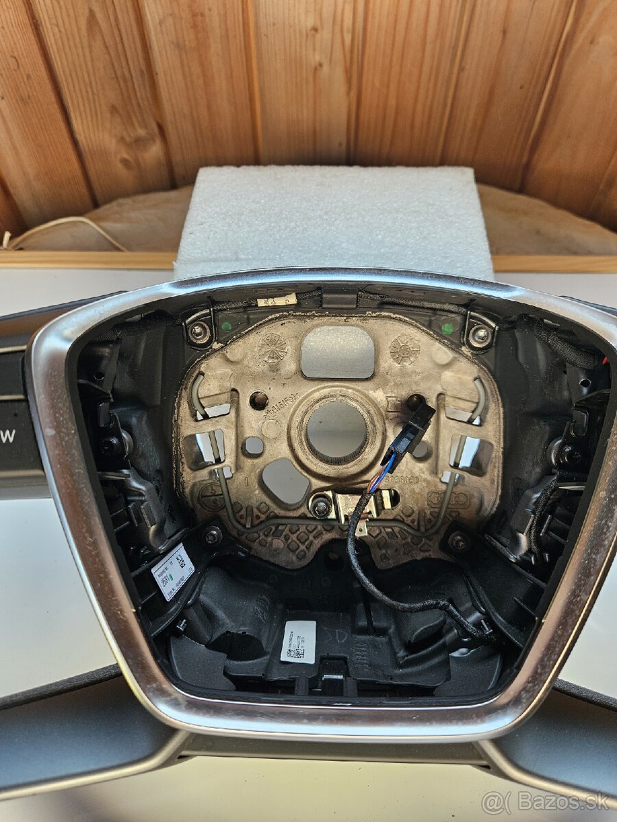 Volant Audi A6 C8 - 4