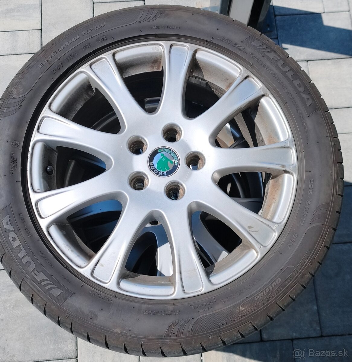 Skoda Sputnik R17 s pneu 225 50 R17 - 4