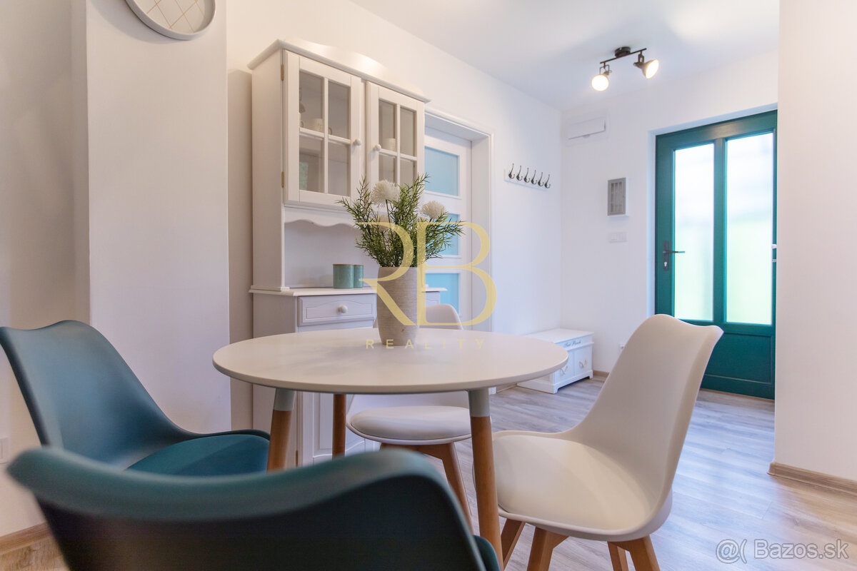 NA PREDAJ _Dizajnová chata_komplet_rekonšt._ Rakaca - 4