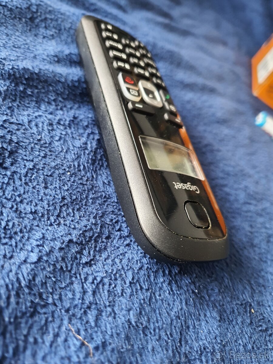 Pevná linka - prenosný, tlačítkový telefón Gigaset AS200 - 4