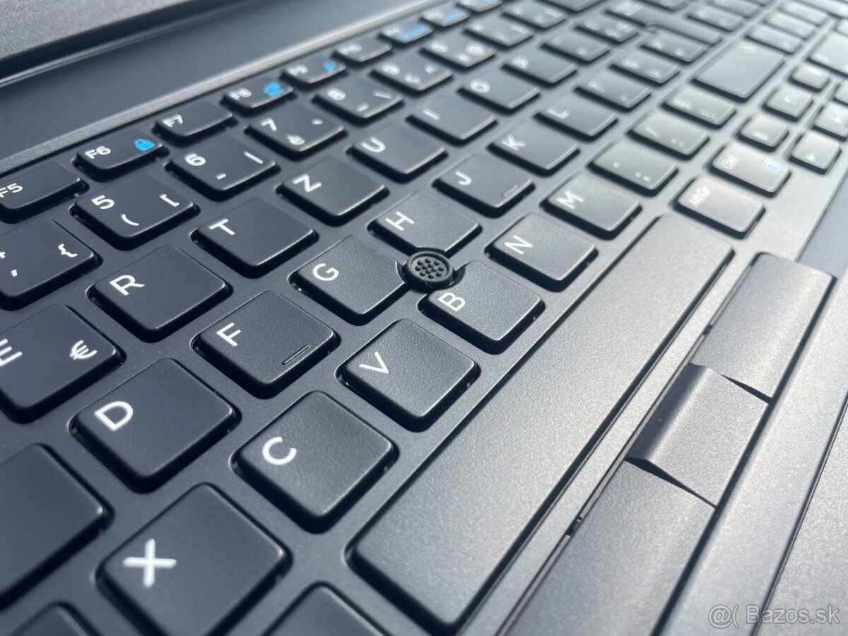 workstation - Dell Precision 7530 - CPU i7 8.gen, NVIDIA VGA - 4