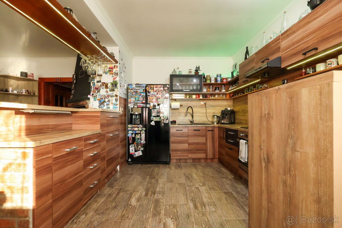 Na predaj 5-izbový rodinný dom v meste Šahy - 4