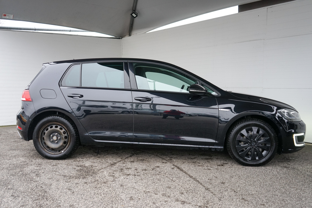 28- VOLKSWAGEN Golf, 2018, elektrina, 100 kW - 4