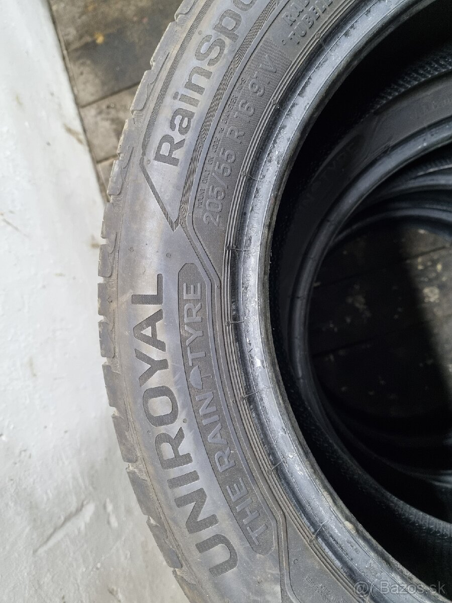 Uniroyal 205/55/R16 - 4