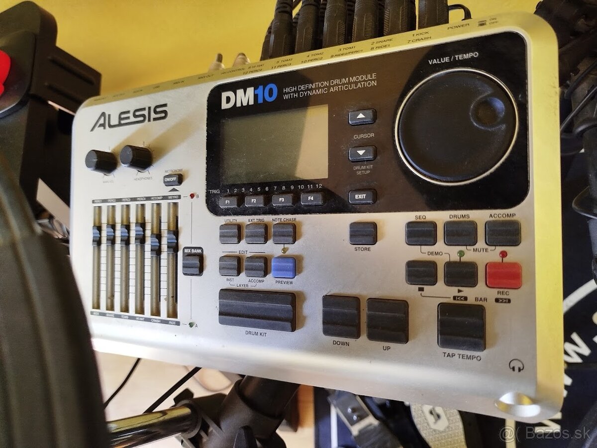 Alesis DM10 studio - 4