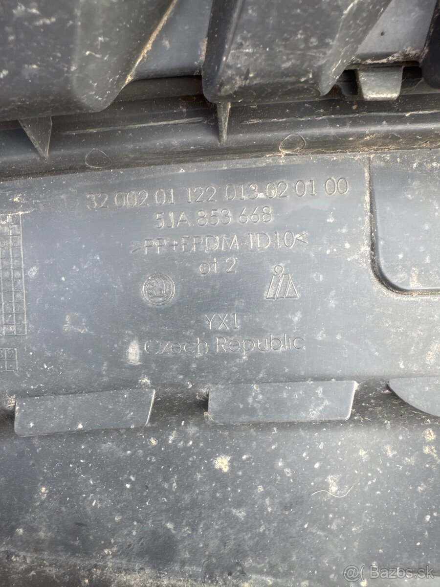 Maska GRILL Škoda Rapid - 4