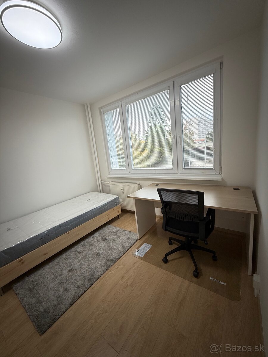 Prenájom 4 izbového bytu pre študentov - 4