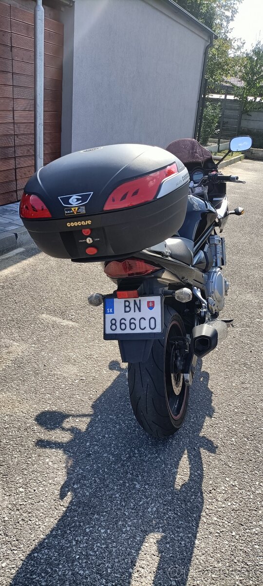 Suzuki Bandit GSF650S - 4
