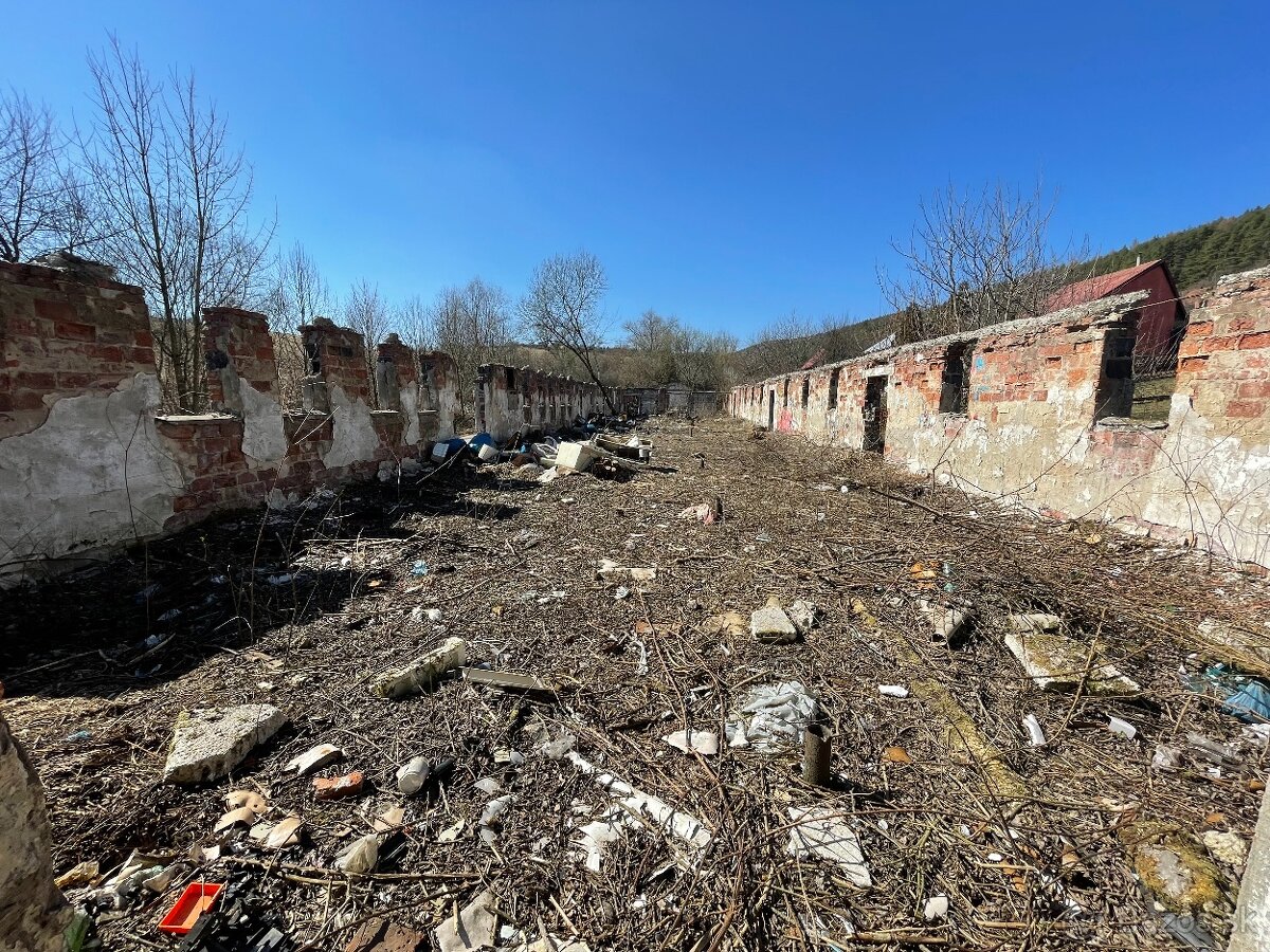 Predaj pozemku v Závodí spolu s budovou so súpisným číslom - 4
