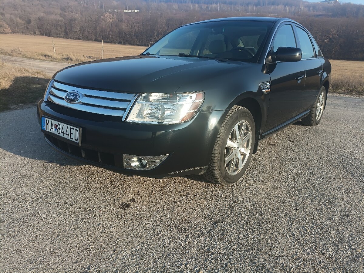 Ford Taurus SEL 3.5 V6 (2008) - 4