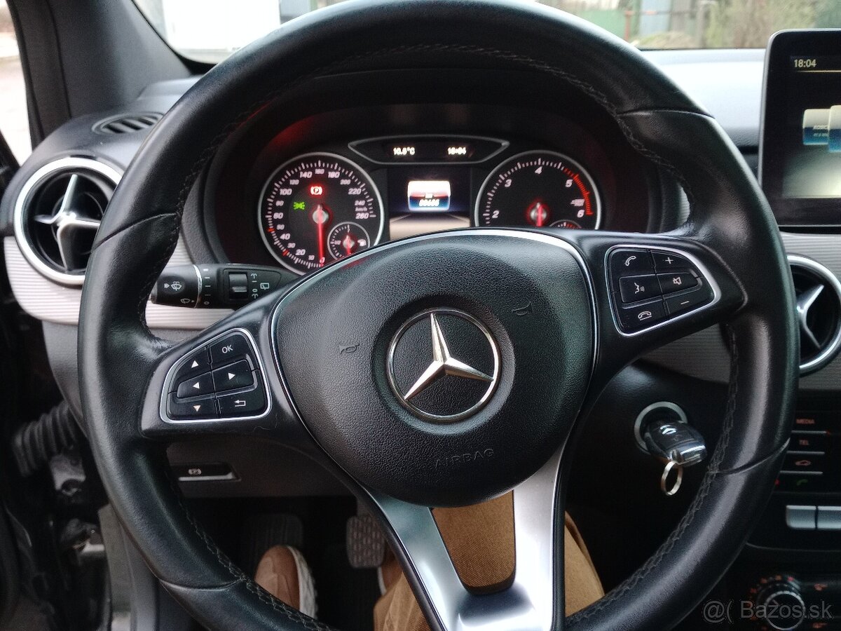 Mercedes Benz B 180 - 4