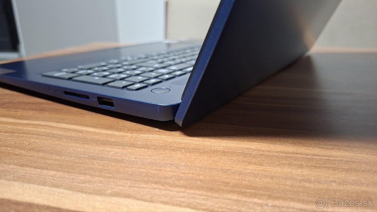 Lenovo Ideapad Slim 3 - 4