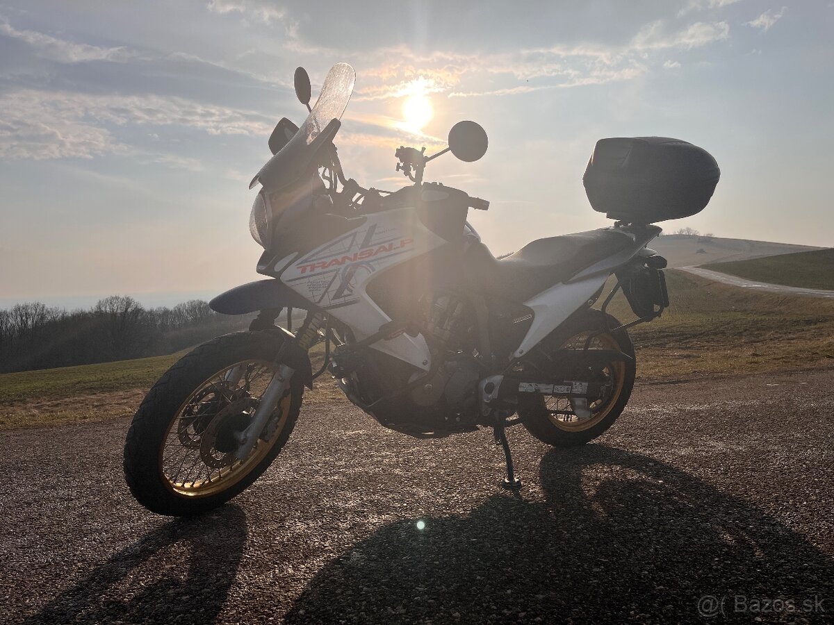 Honda Transalp 700 - 4