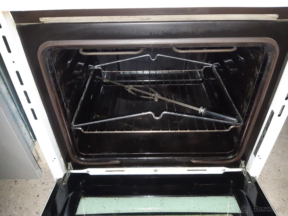 Elektrická rúra na pečenie - 4