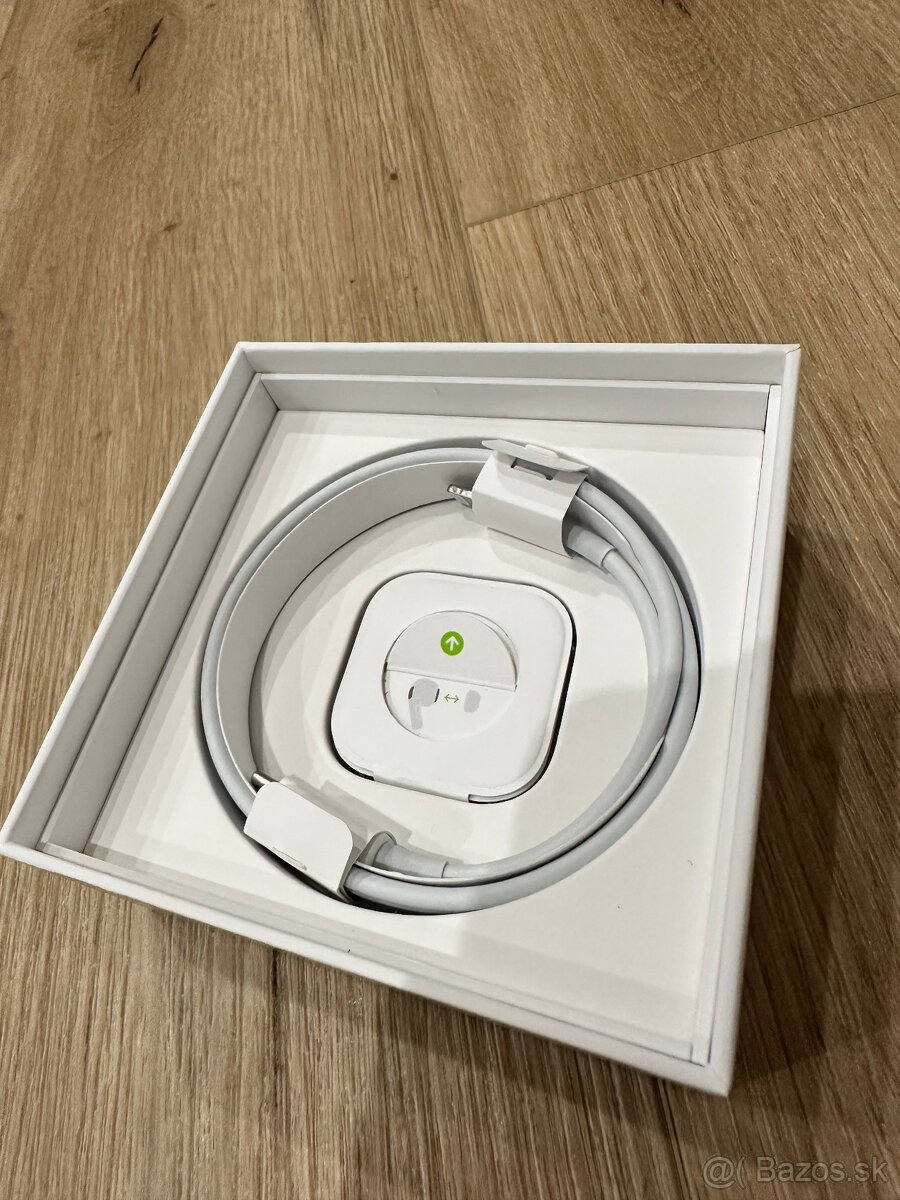 apple airpods pro - 4