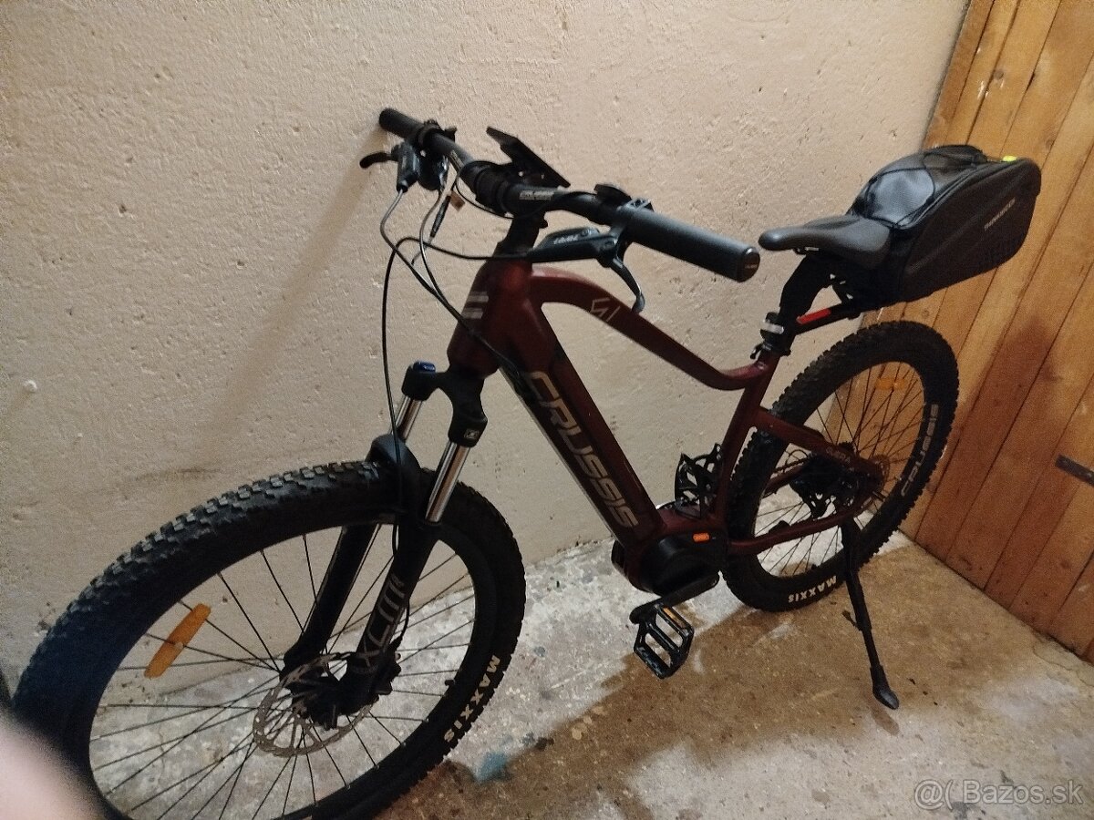 Crussis oné guera 7.8 s - 4