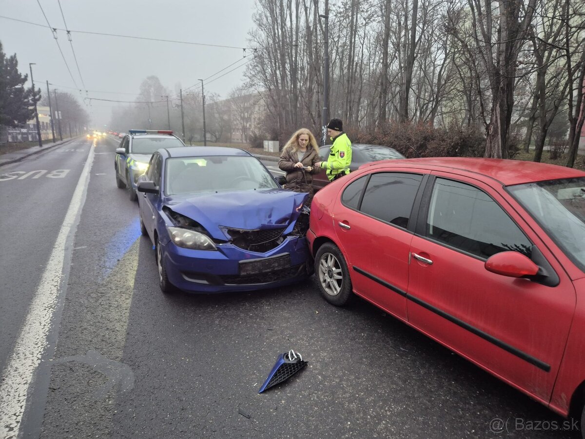 Predám havarovany seat leon 1.4 16v - 4