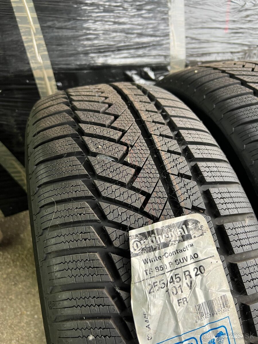 Zimné pneumatiky continental 255/45R20 - 4