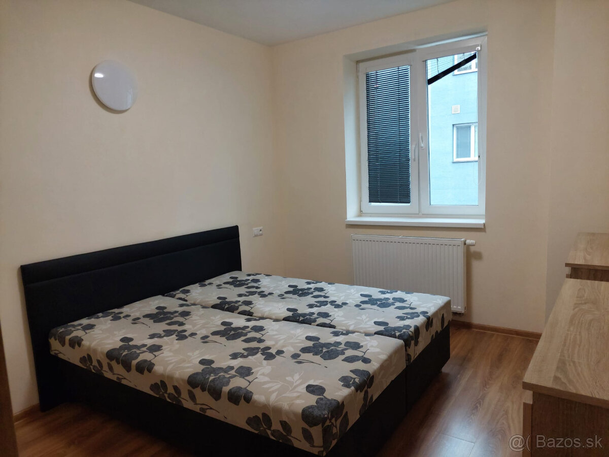PREDAJ MENŠÍ 3 - IZBOVÝ BYT UL. KAMENNÁ - 4