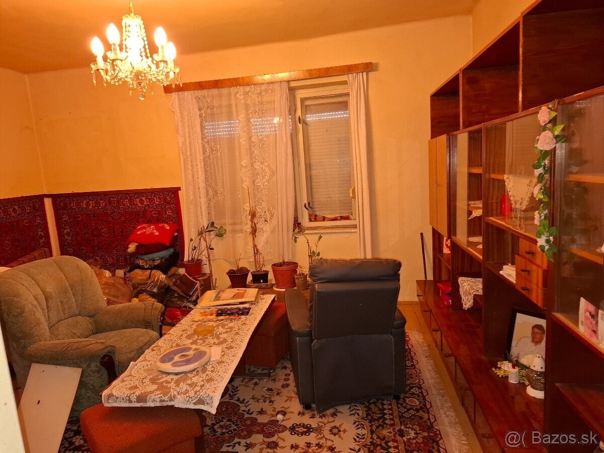 NA PREDAJ Rodinný dom v meste Kráľovský Chlmec - 4