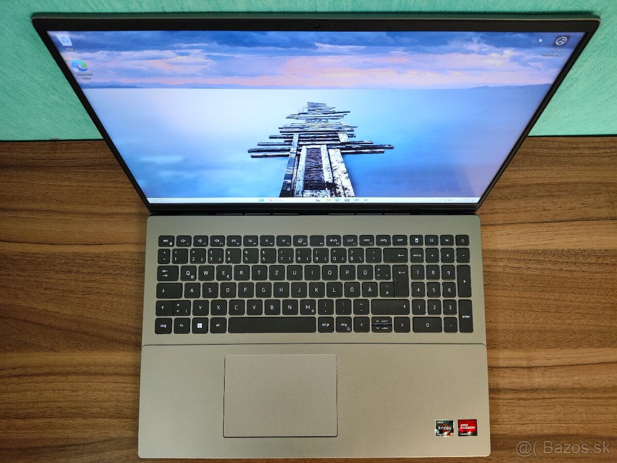 Dell Vostro 16 5625 | R5 • 16GB • 512GB SSD - 4