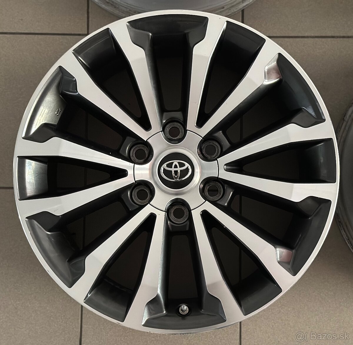Originál elektróny ® Toyota Land Cruiser, Hilux 6x139,7 R19