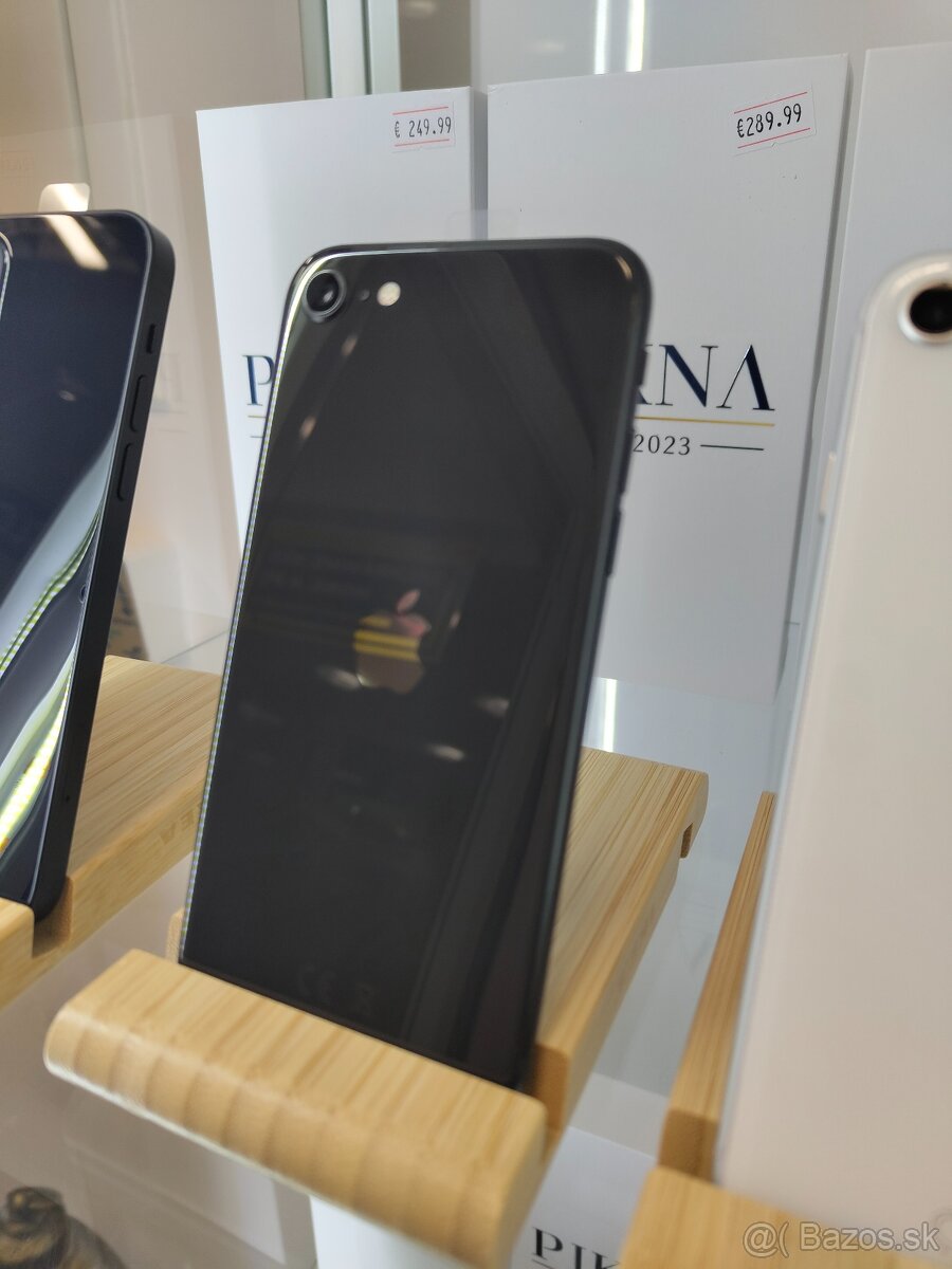 Apple iPhone Se 2022 128GB + Záruka 2 roky - 4