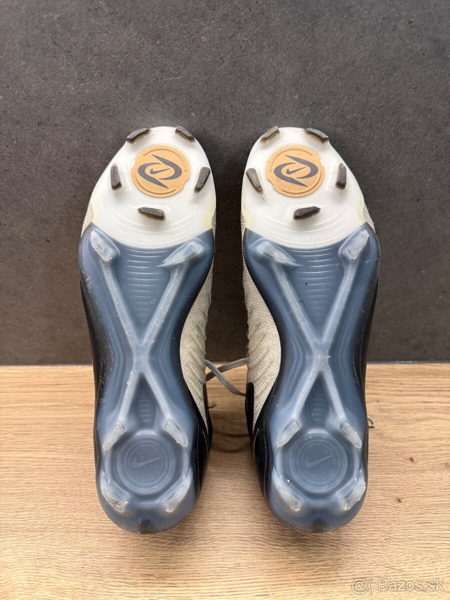 kopačky nike phantom luna - 4