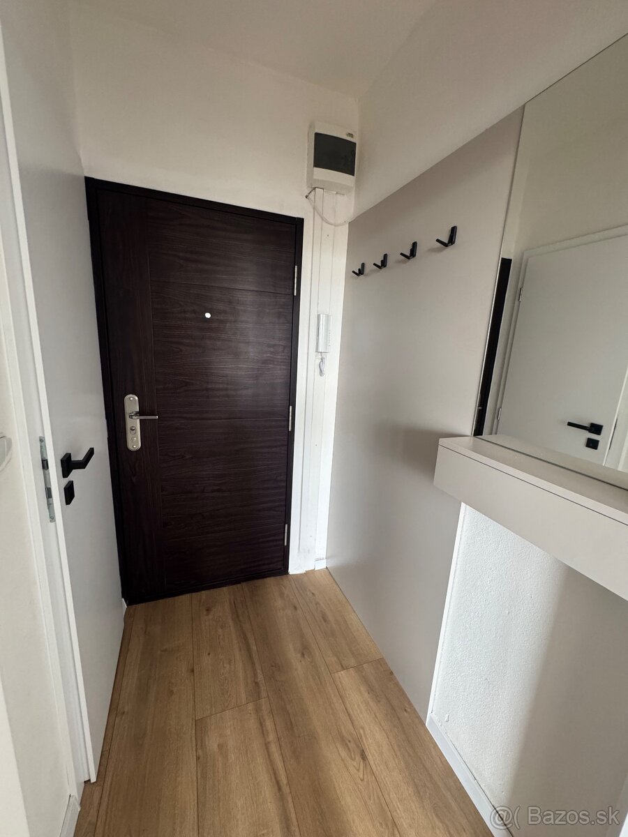 Dám do nájmu prerobenú garsonku - 4