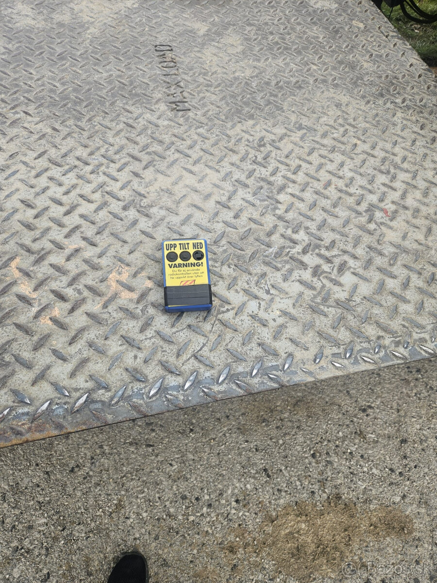 Volvo FM9 6x2 s hydr. ruk + hydr.čelo r.v.2003 - 4