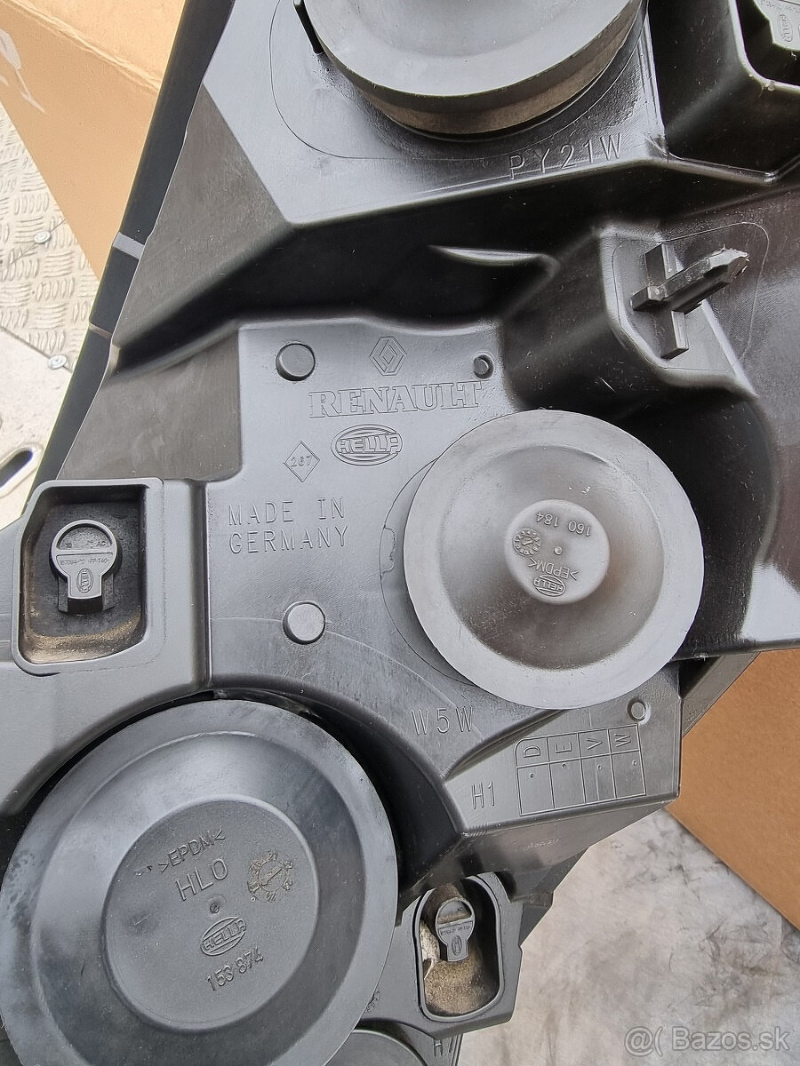 Pravý přední světlomet Renault Master 3 - 4