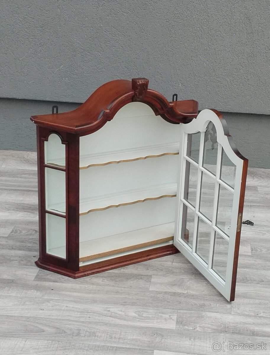 Vitrína nástenná – 73 x 68 x 19 cm. - 4