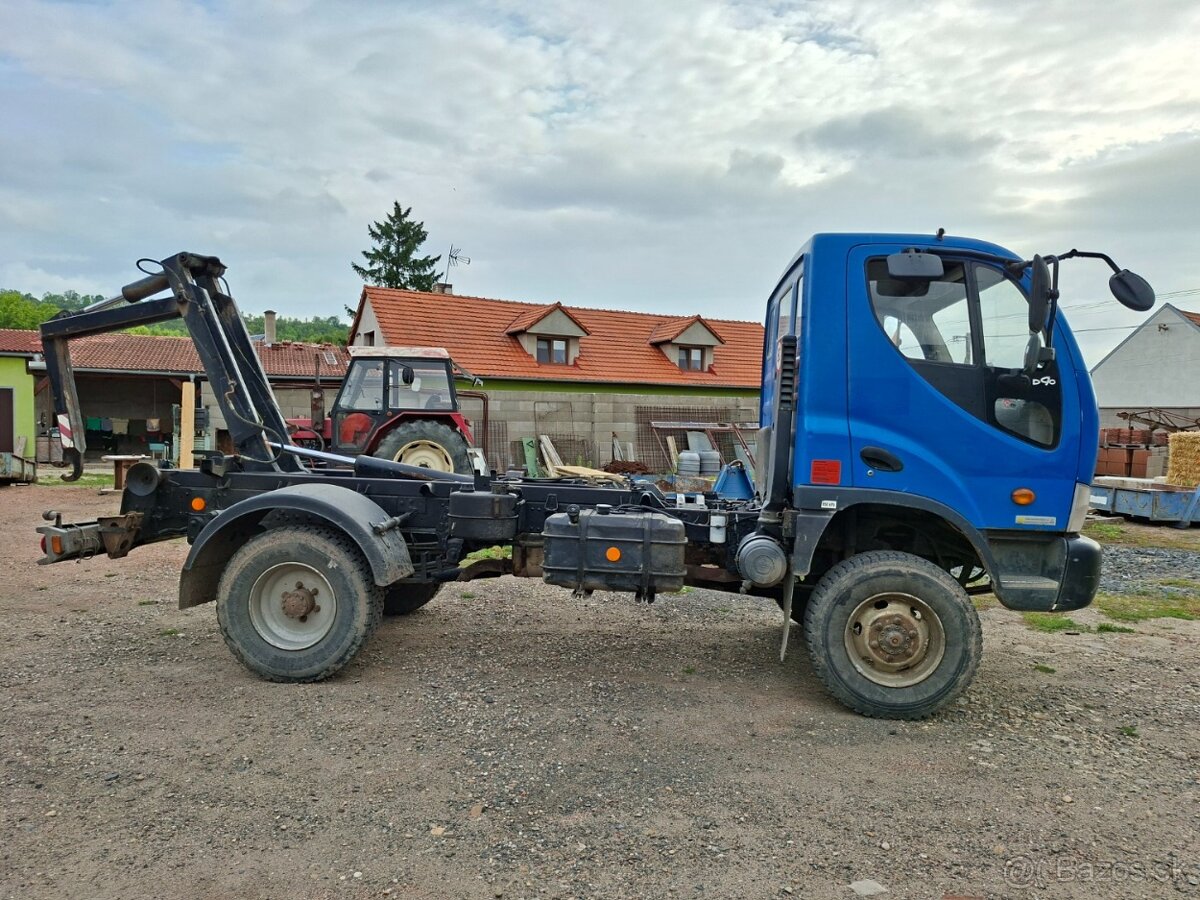 AVIA D90 4X4 - 4