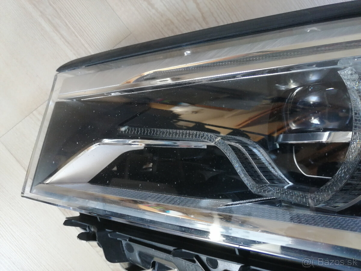BMW 7 G11 G12 FULL LED Adaptive 8499229-01 - 4