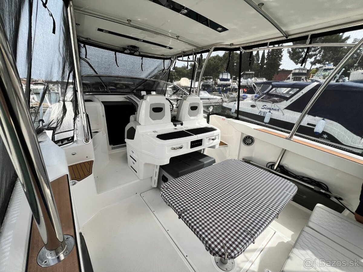 Karnic SL800 loď - 4