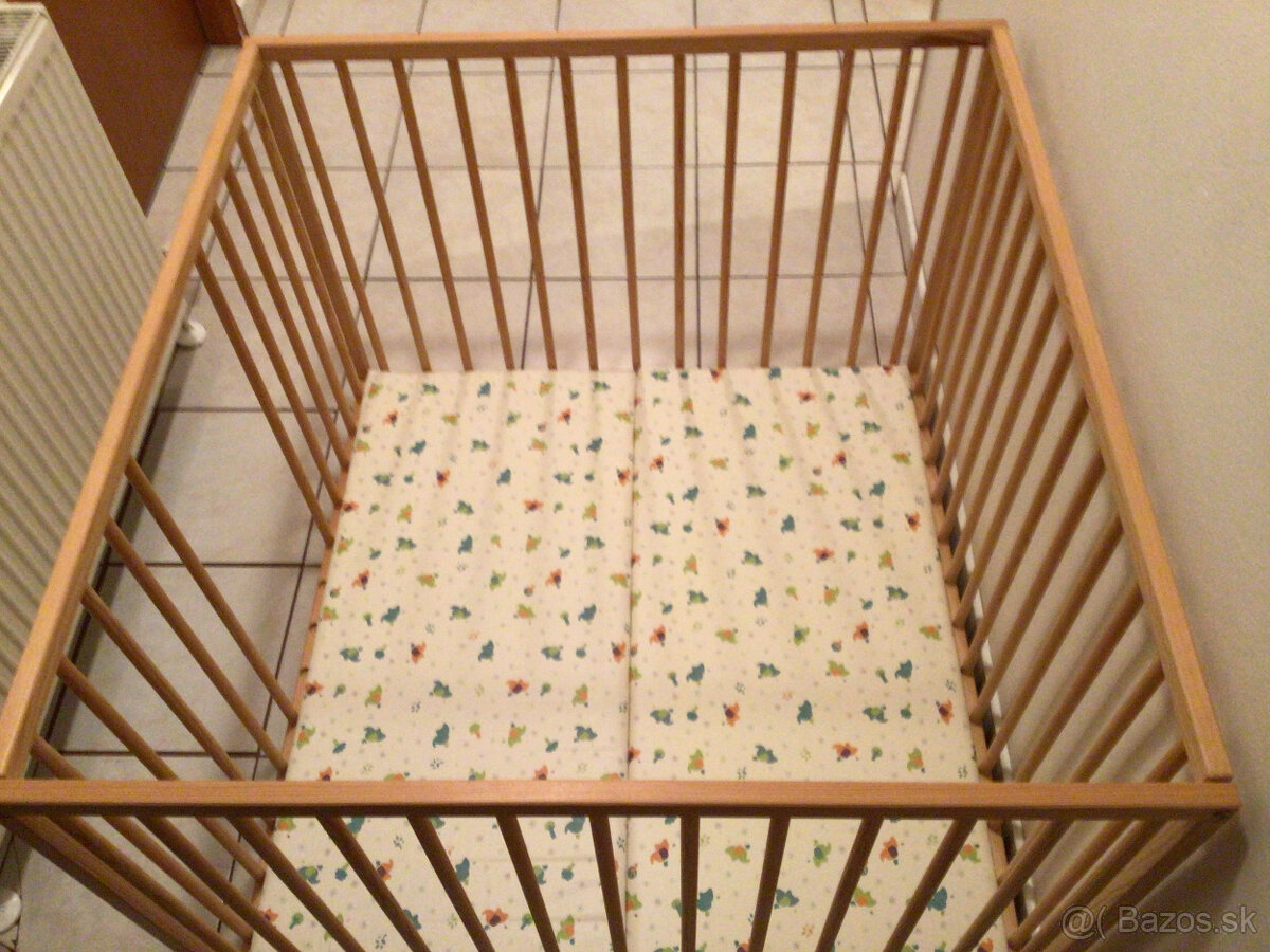 Detská drevená ohrádka s matracom - 4