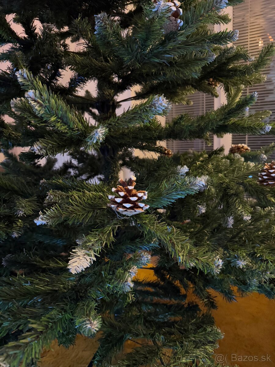 Vianočný umelý stromček - 4