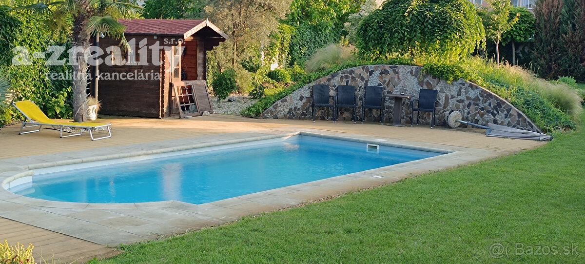 Na predaj kompletne zrekonštruovaný rodinný dom s bazénom v - 4