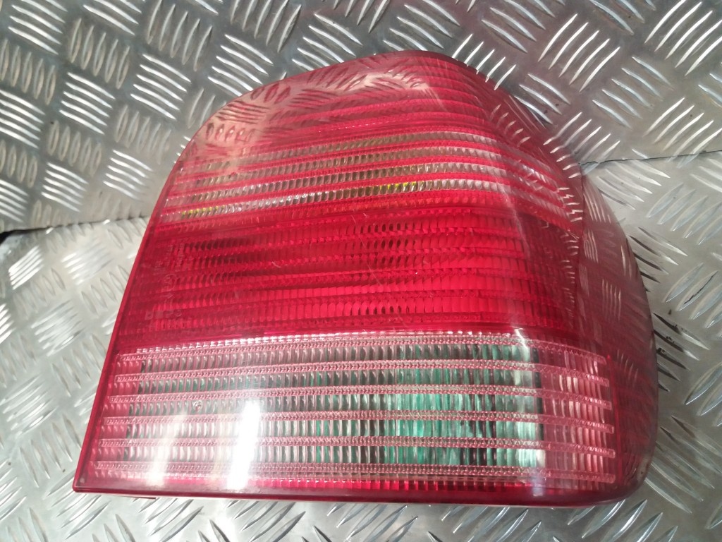 Zadné svetlo - VW POLO 6N - 4