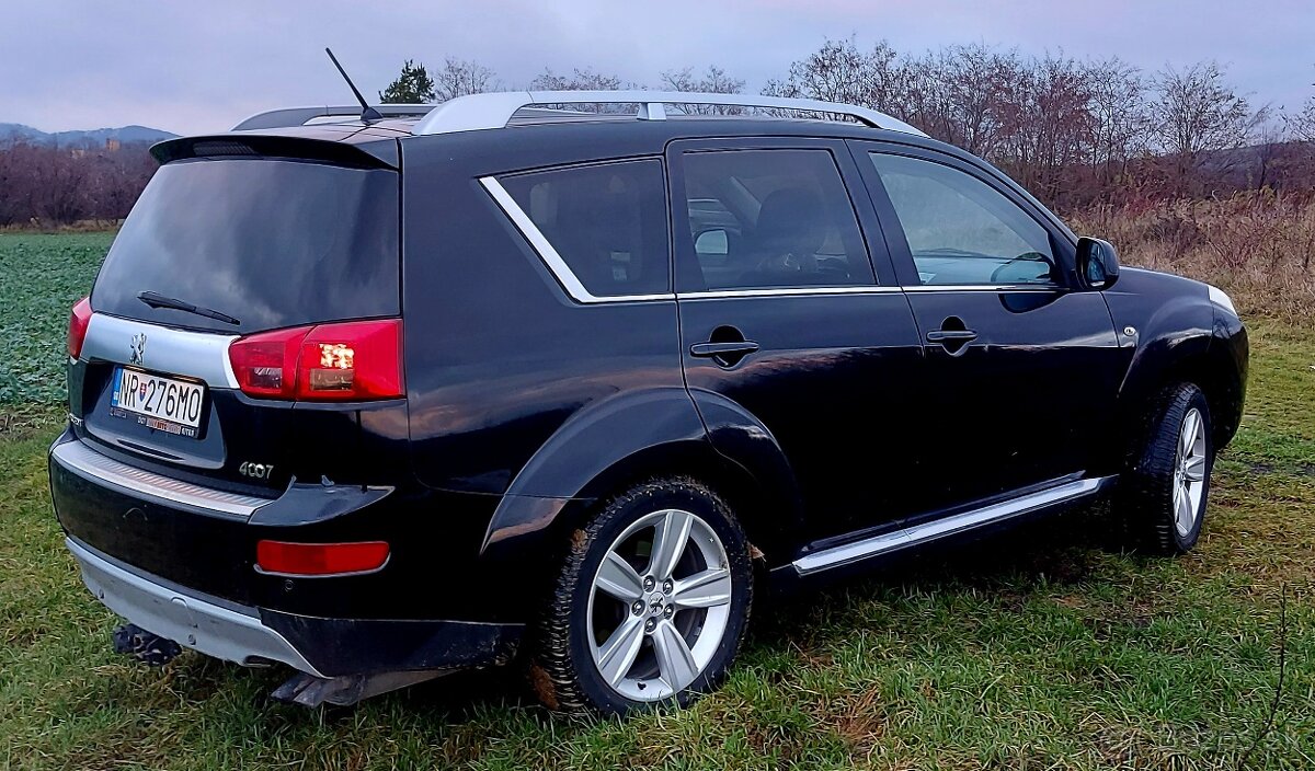 Peugeot 4007 - 4